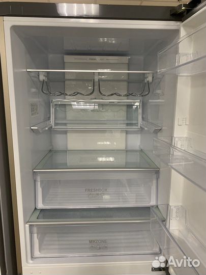 Холодильник Haier C4F744CGG