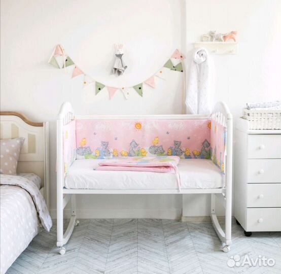 Бортики в детскую кроватку,молокоотсос,аспиратор