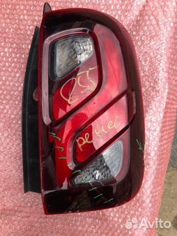 Фонарь задний правый Renault Duster