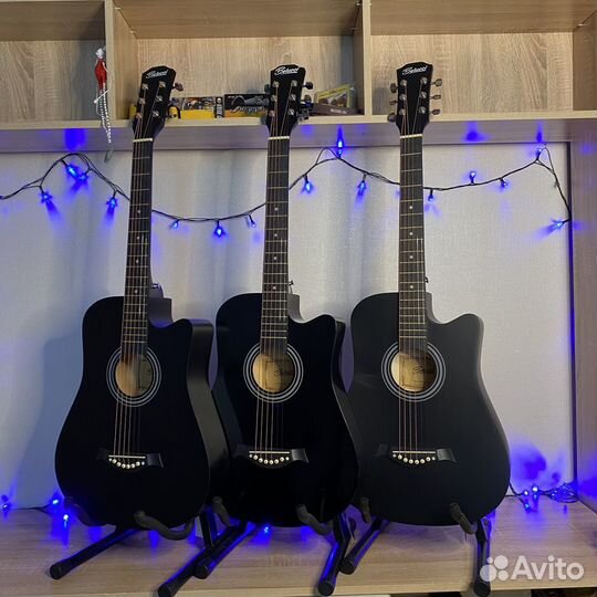 Гитара новая + чехол и струны