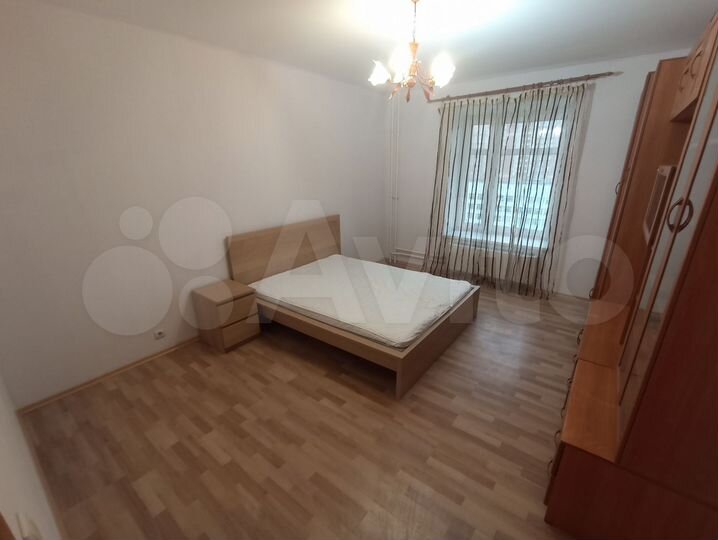 2-к. квартира, 76 м², 11/17 эт.