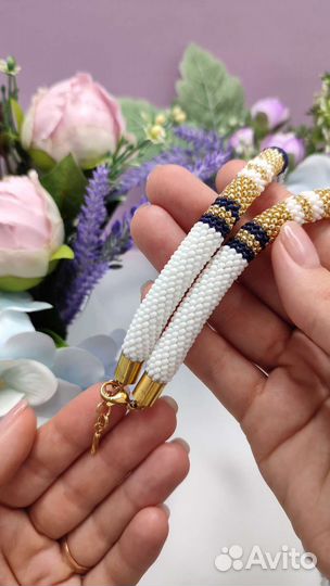 Колье из бисера