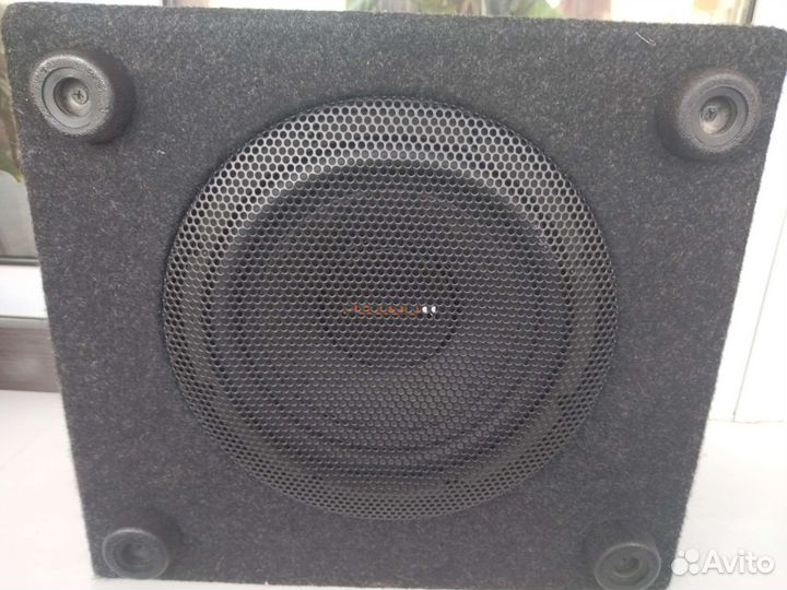 Сабвуфер в машину