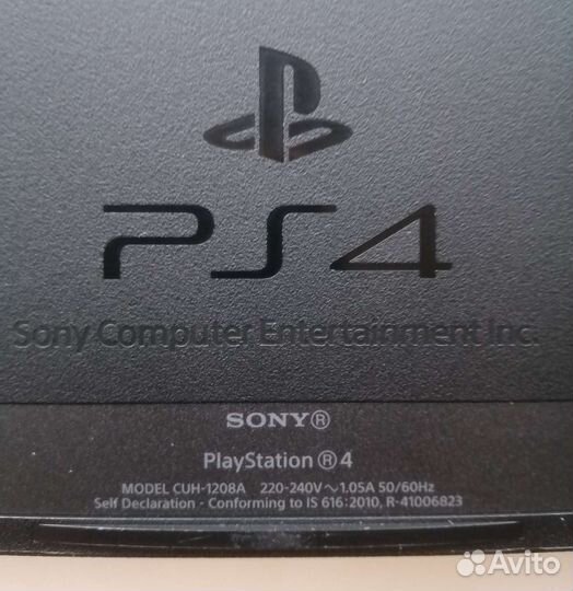 Sony PS4, 650+ игр, 2 геймпада