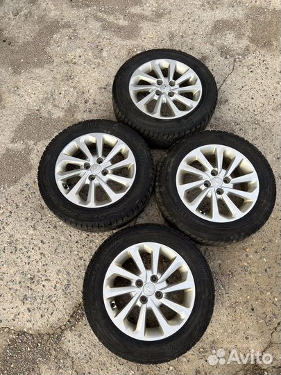 R15 Nitto Therma Spike 185/65, PCD 4x100 DIA 54.1