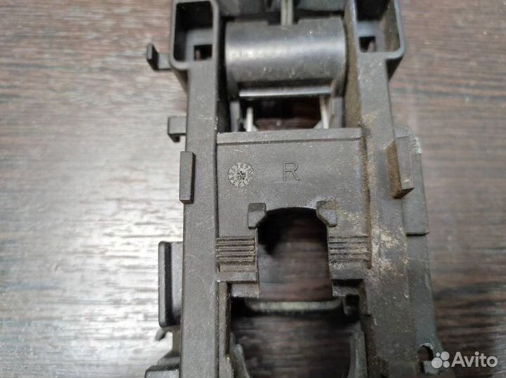 Каркас правой ручки двери Mercedes W211, W219