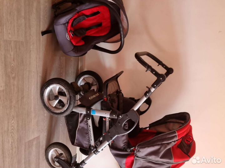 Прогулочная коляска 3в1