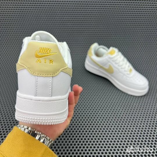 Кроссовки Nike Air Force 1 Low Essential White Gol