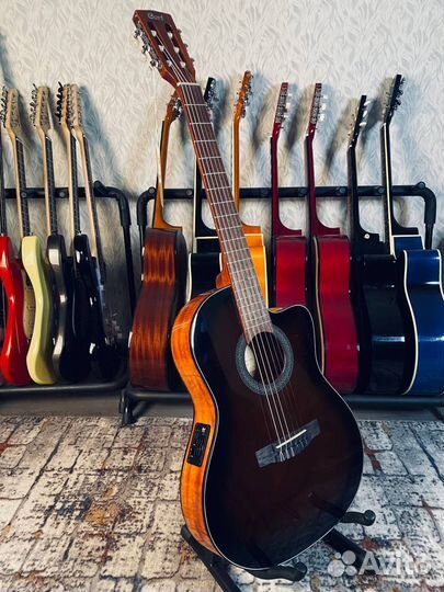 Классическая гитара с подключением Cort Jade