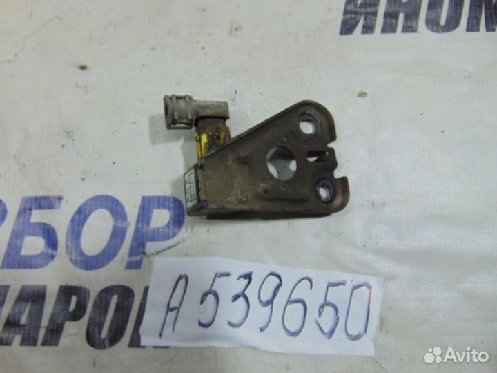 Датчик AIR BAG для Toyota Vitz 1 1999-2005г