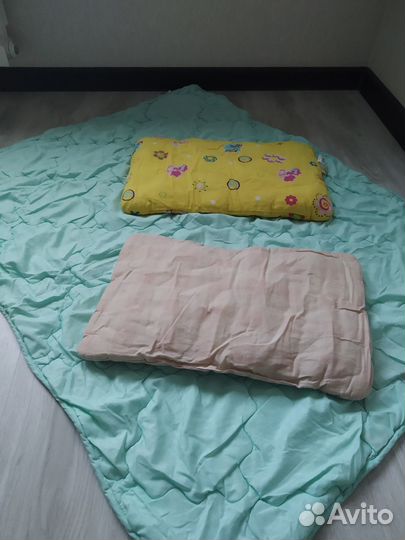 Одеяло, подушки, компл пост детского белья 6 наим