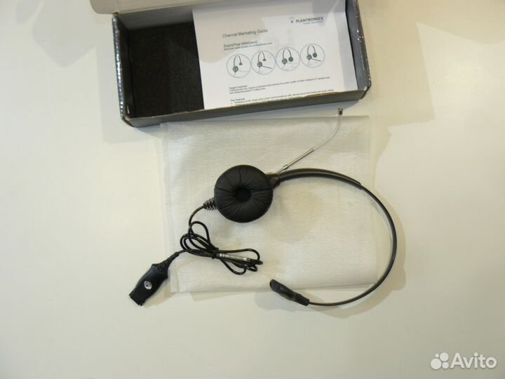 Гарнитуры, базы и зарядки (502)