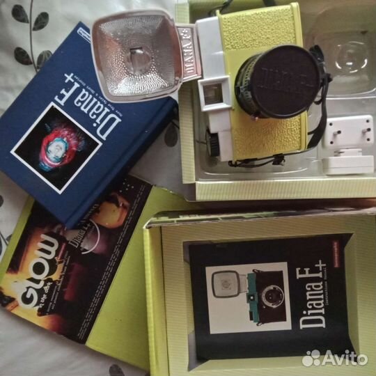 Пленочный фотоаппарат diana f+ glow не бу