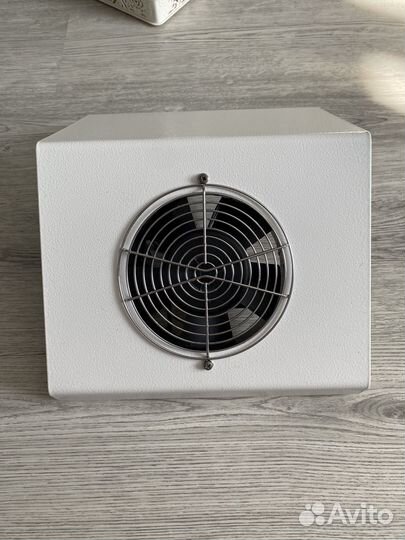 Маникюрный пылесос