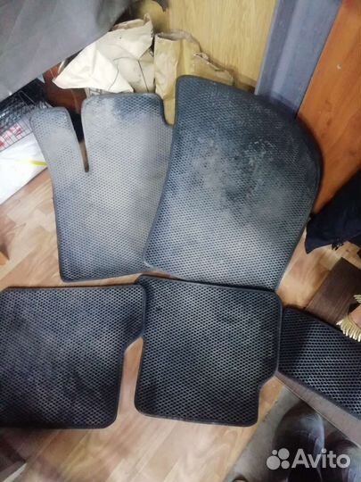 Автомобильные коврики eva