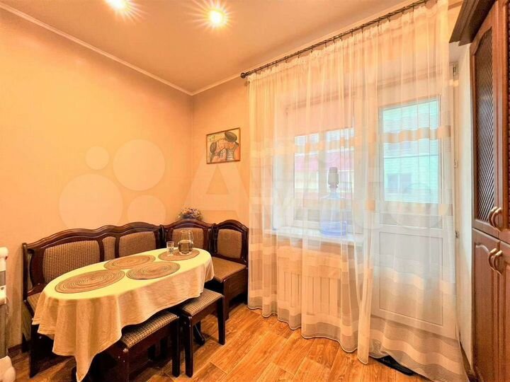 2-к. квартира, 60 м², 2/4 эт.