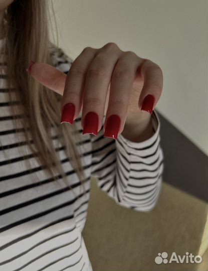 Маникюр, педикюр