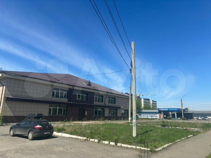 Здание, 1600 м²