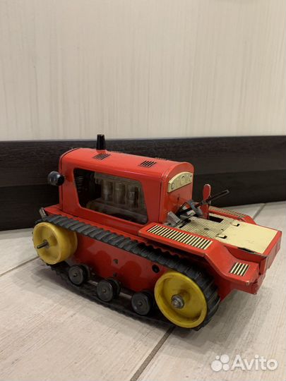 Игрушка трактор СССР