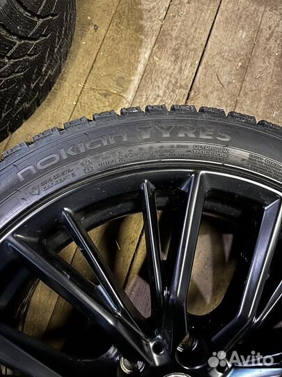 Double Spoke 796M Nokian Hakkapelitta R3 RFT