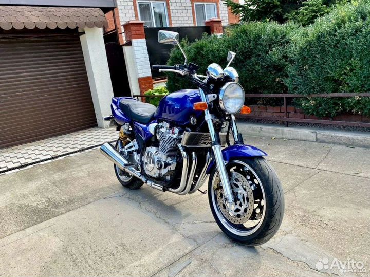 Yamaha XJR 1300
