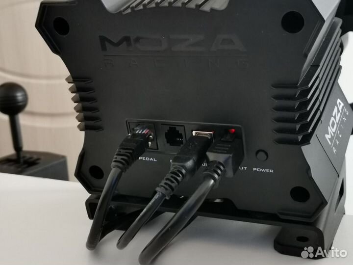 База moza R5 +крепление к столу