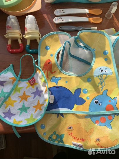 Бутылочки Avent, слюнявчики, ниблер, посуда, соски