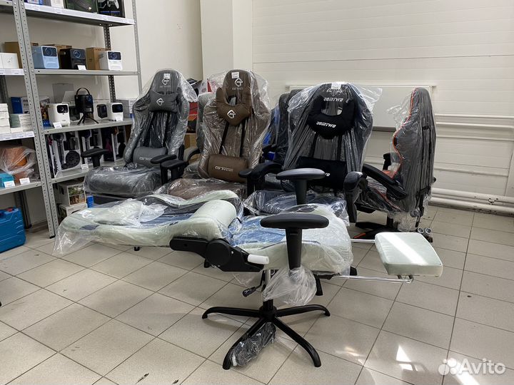 Игровое кресло / Компьютерное кресло