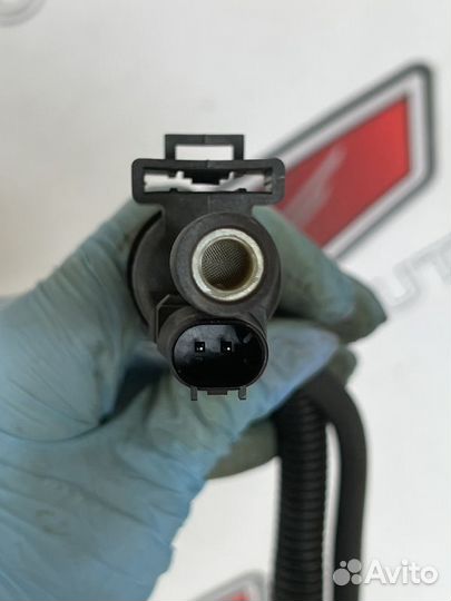 Клапан электромагнитный Мерседес W204