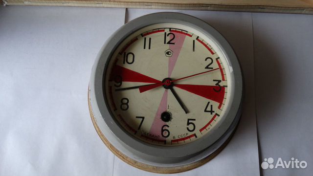 Каютные корабельные часы