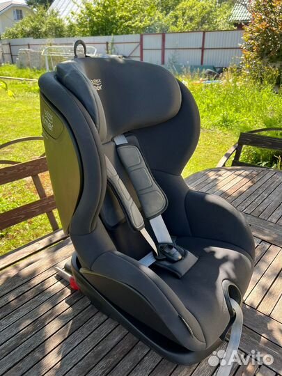 Детское автокресло britax romer trifix 2 i size