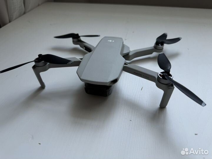 Квадрокоптер dji mavic mini