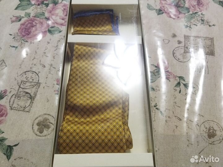 Галстуки брендовые