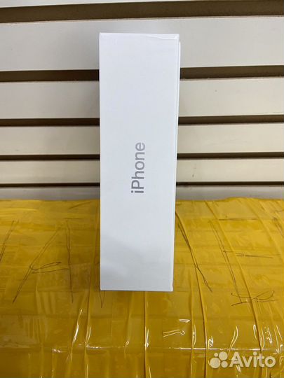 Коробка от iPhone 7