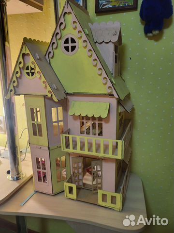 Домик кукольный деревянный