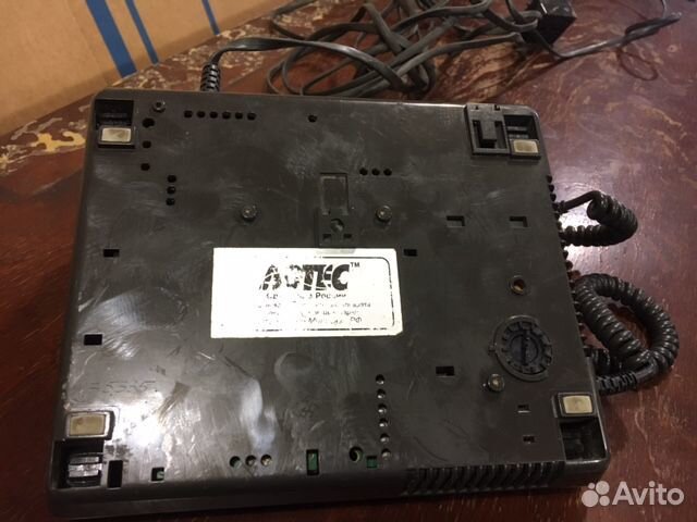 Винтажные телефоны 2шт и полка, тел.-факс