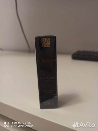 Estee Lauder бальзам для губ