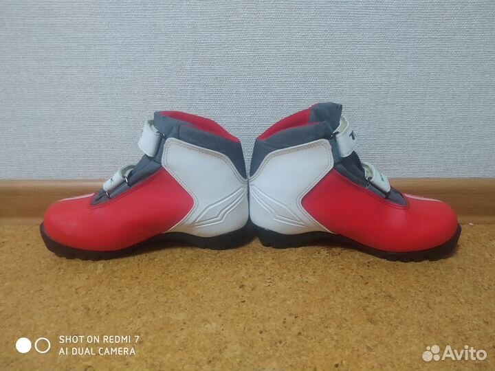 Лыжные ботинки детские 35