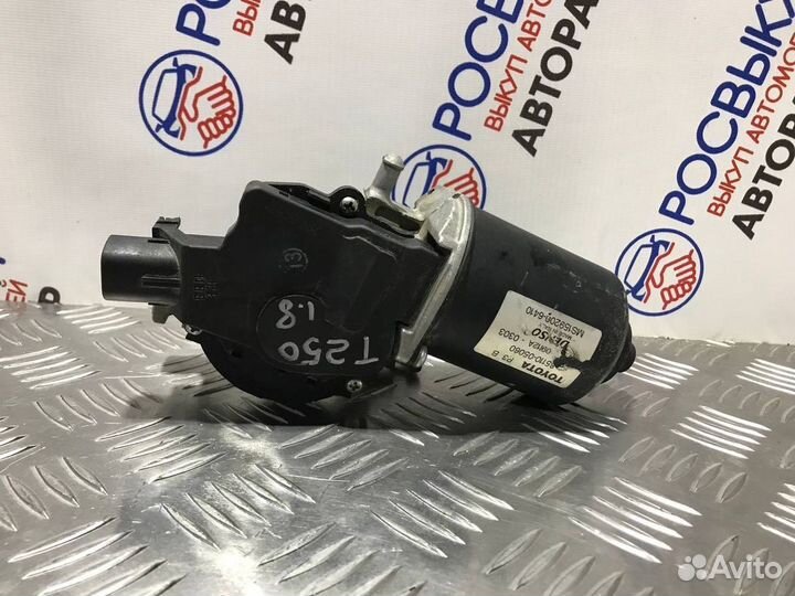 Моторчик стеклоочистителя Toyota Avensis 2 T250