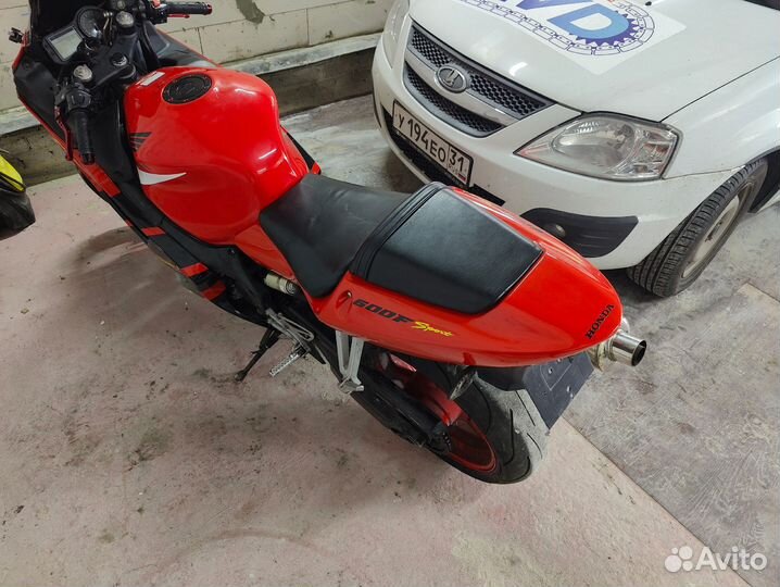 Honda CBR 600 F4i