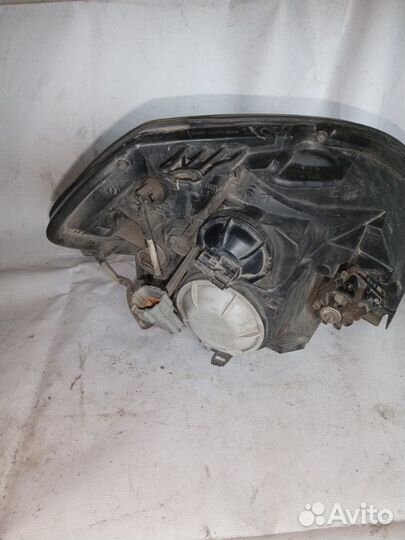 Фара ксеноновая передняя левая Nissan Teana J31