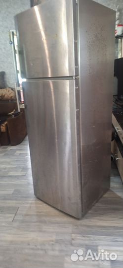 Холодильник liebherr