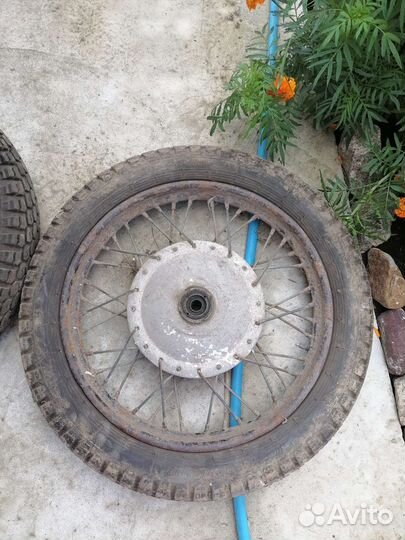 Колеса на мотоцикл Урал и днепр