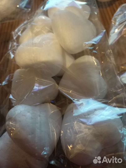 Набор пенопластовых сердечек