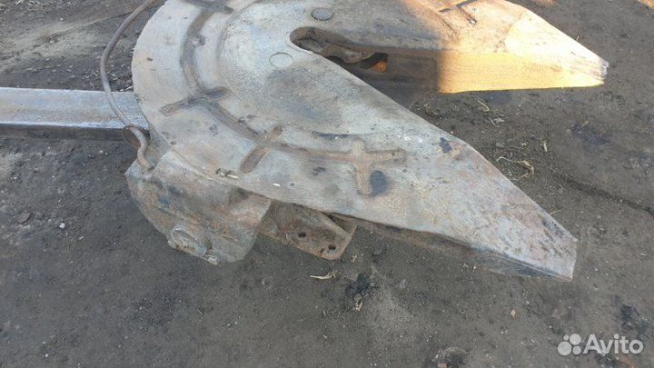 Седло. ЗИЛ 131 грузовой тягач 6.0L ZIL-130 V8 2000