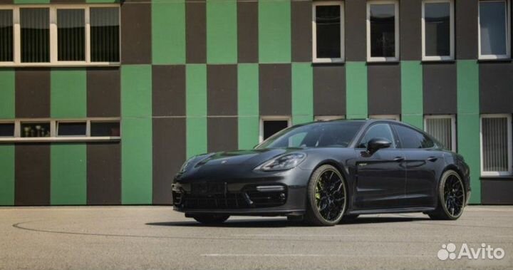 Кованые диски в стиле Vossen Porsche Panamera R22