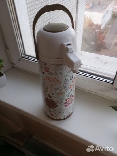 Термос 2 л, с помпой