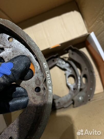 Колодки ручника pajero sport 2