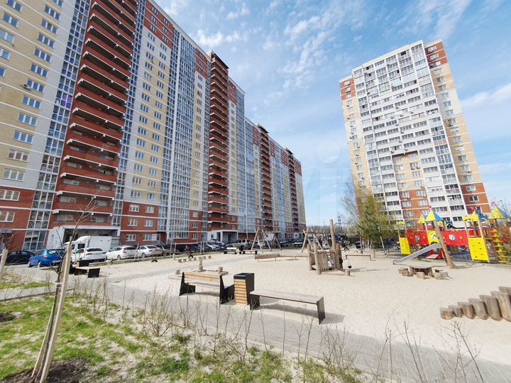 3-к. квартира, 93 м², 2/21 эт.