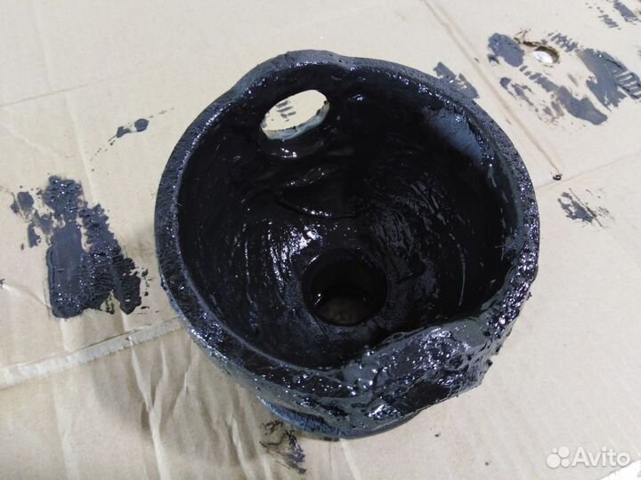 Кулак передний правый